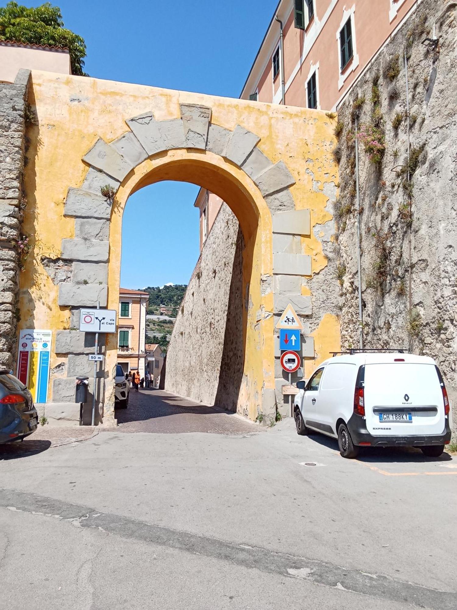 Ferienwohnung Casa Eden Ventimiglia Exterior foto