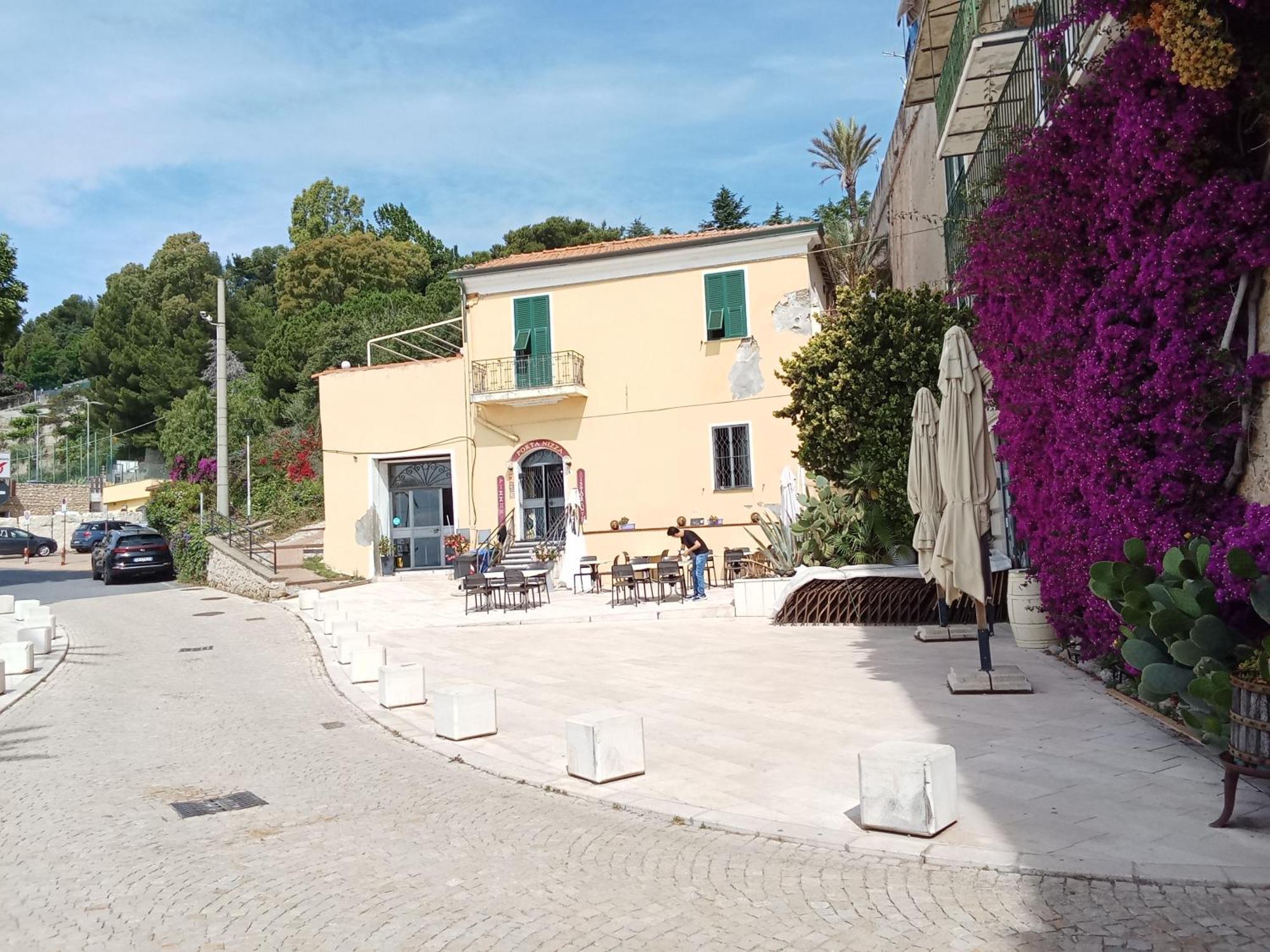 Ferienwohnung Casa Eden Ventimiglia Exterior foto